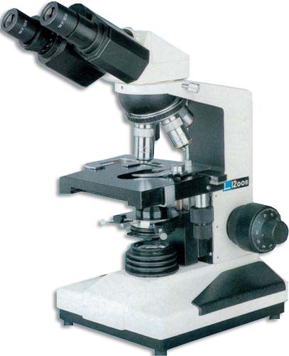 Microscópio biológico - 40 - 1000X